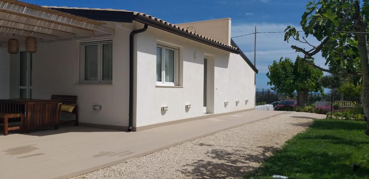 Villa Federica Con Piscina/With Pool Santa Maria Del Focallo Exterior foto